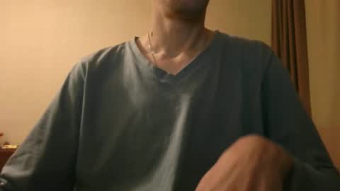 Snapshot of shedevr02 chatting on January 9, 2026, 7:04 pm Roger online show from January 9, 2026, 7:04 pm