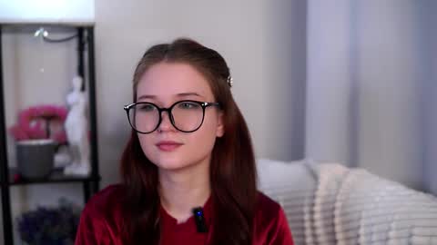 Snapshot of sheliamuyres chatting on February 16, 2026, 2:13 pm Lina online show from February 16, 2026, 2:13 pm