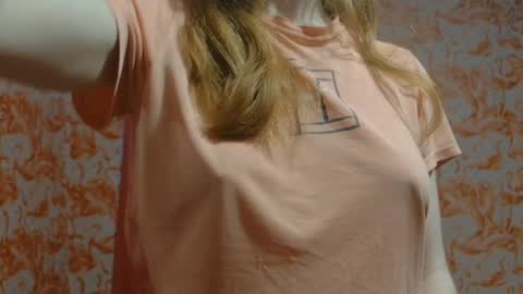 Erika online show from February 5, 2025, 11:06 pm