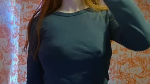 Erika online show from March 6, 2025, 9:42 pm