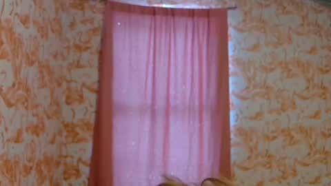 Erika online show from March 15, 2026, 6:25 pm