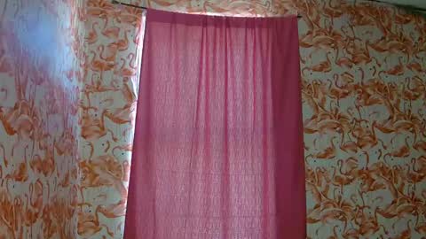 Erika online show from April 26, 2026, 6:05 pm