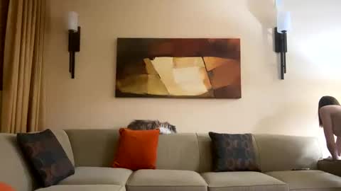 shell2822 online show from October 19, 2025, 1:39 am