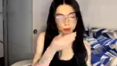 Snapshot of shellierosenau chatting on April 10, 2026, 3:17 pm Alice online show from April 10, 2026, 3:17 pm