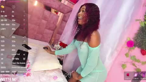 Snapshot of shenielxxx chatting on June 8, 2026, 8:09 pm shenielxxx online show from June 8, 2026, 8:09 pm