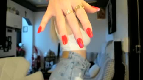 Edaline online show from December 20, 2024, 3:10 pm