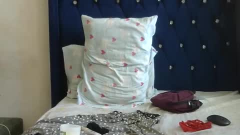 sherry_l online show from January 15, 2026, 10:31 am