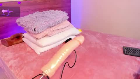 Sheryl Rose  online show from September 12, 2025, 10:54 pm