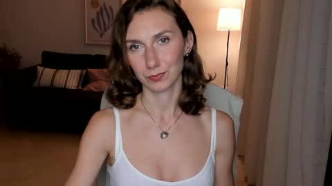 shesleepsnaked online show from January 1, 2025, 7:43 pm