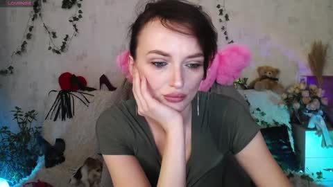 Vanessa online show from November 26, 2025, 6:09 pm