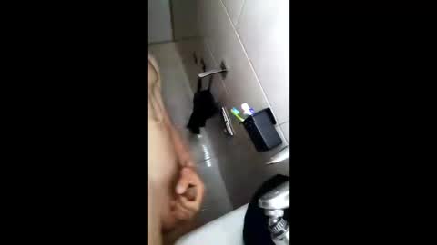 Snapshot of shevonkiy chatting on May 14, 2026, 9:16 am NoMan19sm online show from May 14, 2026, 9:16 am