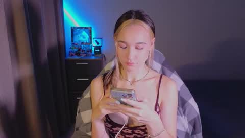 Sheyli online show from December 2, 2025, 4:46 pm