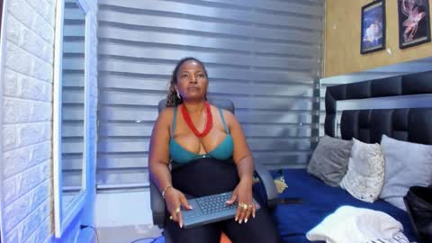 sheyla__ebony online show from February 2, 2026, 12:31 am
