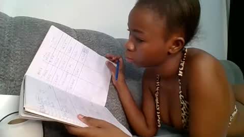 shi assy online show from November 19, 2025, 2:44 am