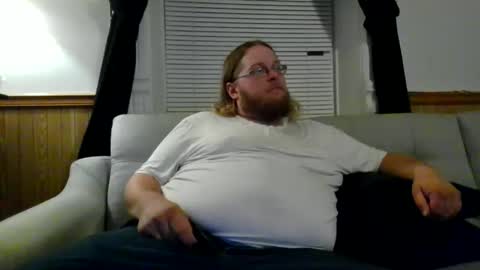 Snapshot of shifty885 chatting on December 8, 2024, 4:14 am shifty885 online show from December 8, 2024, 4:14 am