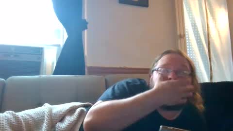 Snapshot of shifty885 chatting on September 28, 2025, 2:11 pm shifty885 online show from September 28, 2025, 2:11 pm