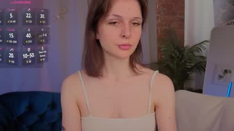 Vivi online show from June 6, 2026, 2:33 pm