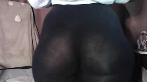 shinoa hiirag online show from March 10, 2025, 8:45 pm