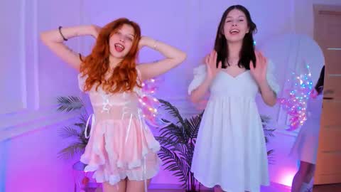 Snapshot of shiny_bell chatting on November 22, 2025, 2:05 pm Bell 3 Next broadcast online show from November 22, 2025, 2:05 pm