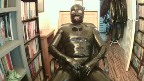 Shiny Gary online show from January 18, 2026, 1:37 pm