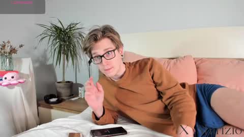 Matthew online show from February 28, 2025, 10:39 pm