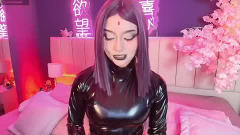Valentina online show from April 10, 2026, 10:36 pm