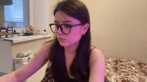 Snapshot of shontagrabowski chatting on June 7, 2026, 2:21 pm Marie online show from June 7, 2026, 2:21 pm