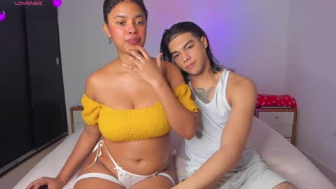 Snapshot of shopia_tony chatting on December 3, 2024, 6:59 am Shopia Tony online show from December 3, 2024, 6:59 am