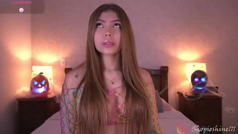 Snapshot of shopieshine chatting on October 29, 2025, 4:09 pm Sophie online show from October 29, 2025, 4:09 pm