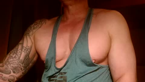 Snapshot of show_on_for_you chatting on November 1, 2025, 12:56 am show_on_for_you online show from November 1, 2025, 12:56 am