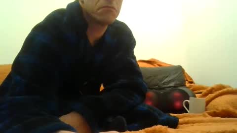 Snapshot of showherenow chatting on April 5, 2026, 6:10 am showherenow online show from April 5, 2026, 6:10 am