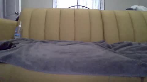 showoff4fun77 online show from September 14, 2025, 2:22 am