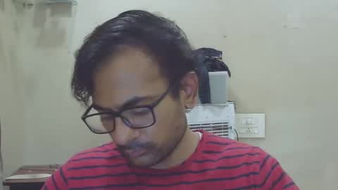 shubhamkhandelwal123 online show from January 16, 2026, 3:49 pm