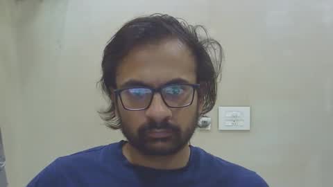 shubhamkhandelwal123 online show from May 7, 2026, 8:42 am