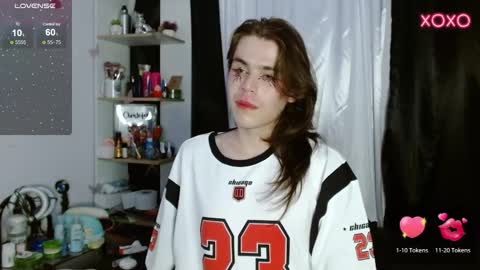 Shun White online show from December 5, 2024, 3:48 am