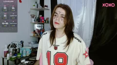 Shun White online show from December 6, 2024, 2:46 am