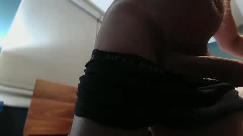 shutterbug989 online show from April 19, 2026, 2:11 am