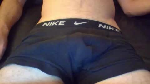 xxshy boy online show from February 16, 2026, 9:55 pm