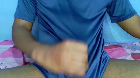 shyeyes online show from December 25, 2024, 6:09 am