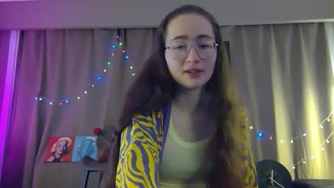 Shy Night Bat online show from March 29, 2026, 9:15 pm