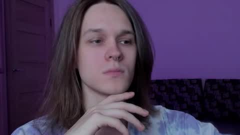 Snapshot of shy_nny chatting on October 17, 2025, 12:30 pm Mark online show from October 17, 2025, 12:30 pm