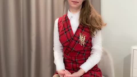 shy_schoolgirl_ online show from December 16, 2025, 12:43 pm