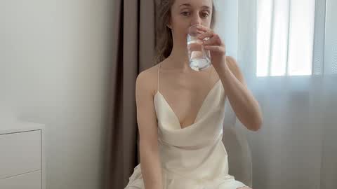 shy_schoolgirl_ online show from March 1, 2026, 11:56 am