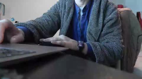 Snapshot of shyboy0533 chatting on October 27, 2025, 7:40 pm shyboy0533 online show from October 27, 2025, 7:40 pm