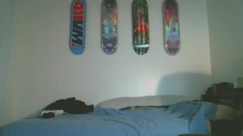 shyboyhugecum2020 online show from October 11, 2025, 2:55 am