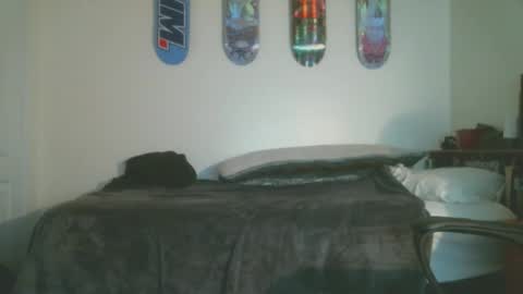 shyboyhugecum2020 online show from December 20, 2025, 5:14 am