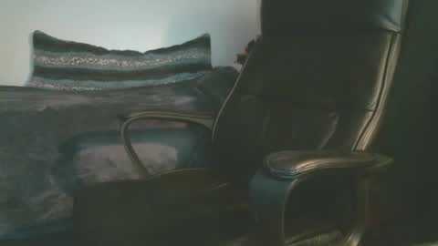 shyboyhugecum2020 online show from March 25, 2026, 3:01 am