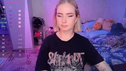 Effie online show from February 18, 2025, 10:03 pm