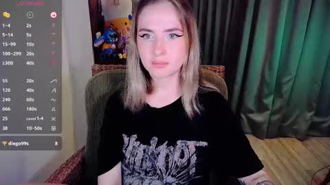 Effie online show from September 18, 2025, 3:52 am