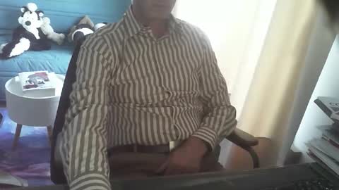 shyfrenchcock online show from October 28, 2025, 3:47 pm